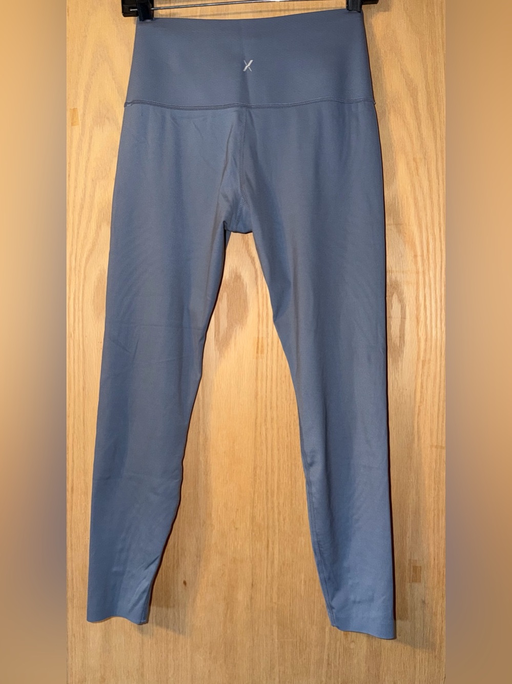 Knix-slate blue activewear high rise leggings. W/ gripping lift fabric technolog